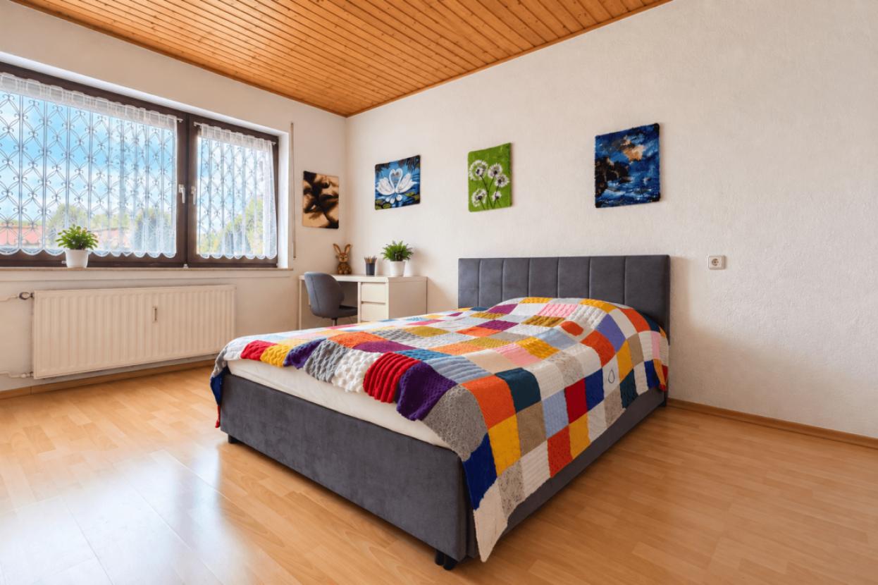 Schlafzimmer UG