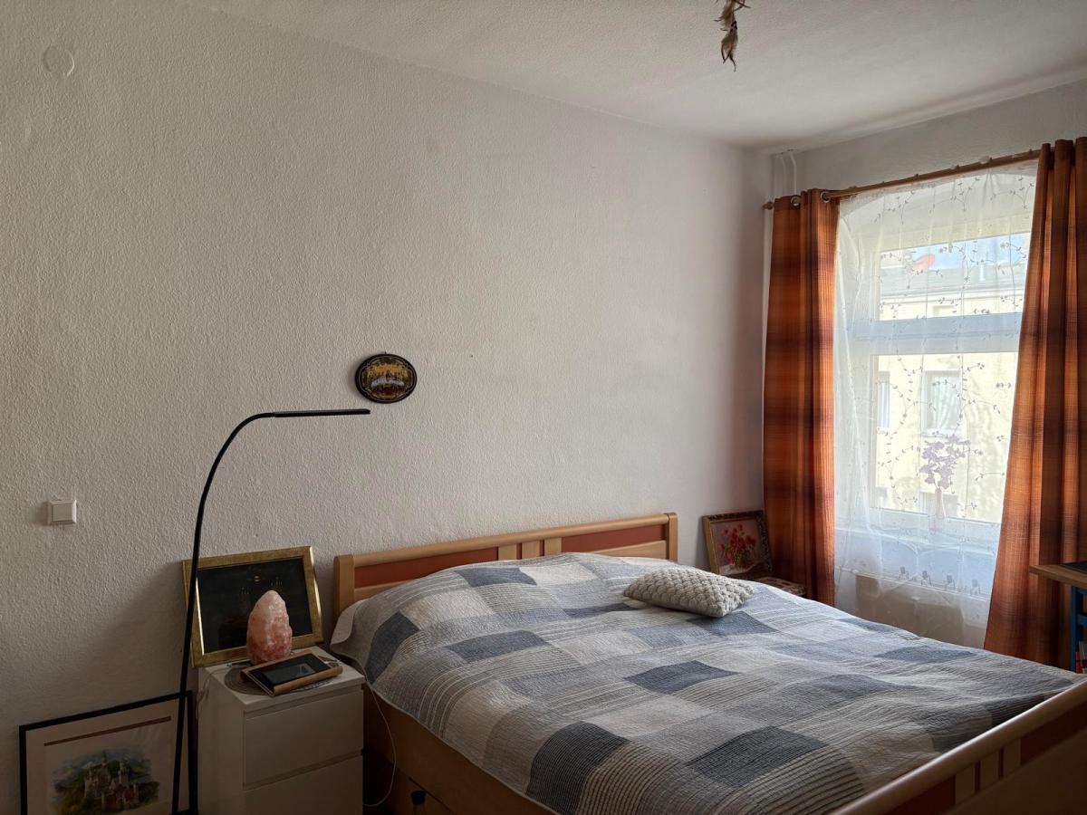Schlafzimmer mit Fenster