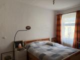 Schlafzimmer mit Fenster