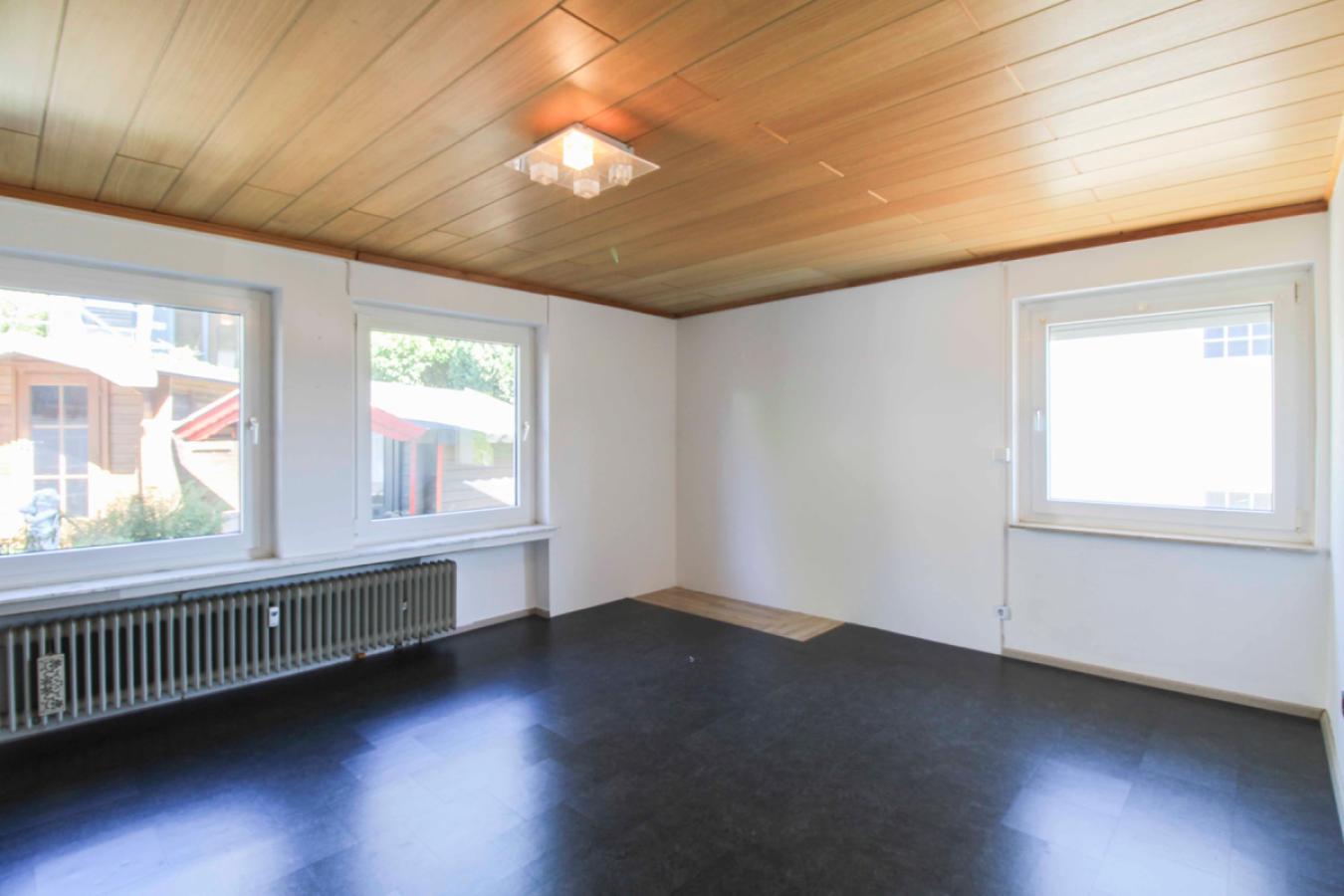 Schlafzimmer 2 im 1 OG