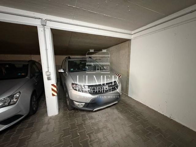 Parkhaus direkt gegenüber