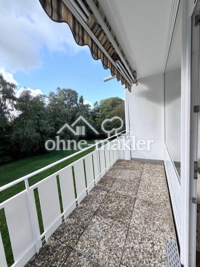 Balkon mit Blick ins Grüne