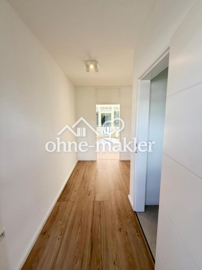 Flur, Blick in den Wohnraum