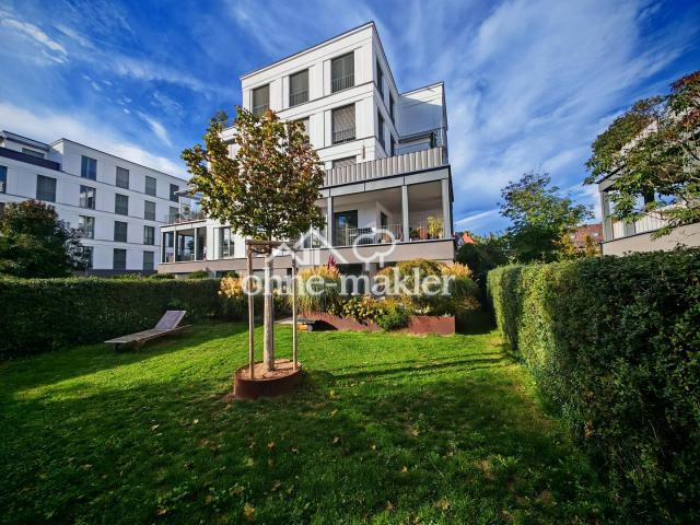 Blick vom Garten auf das Haus