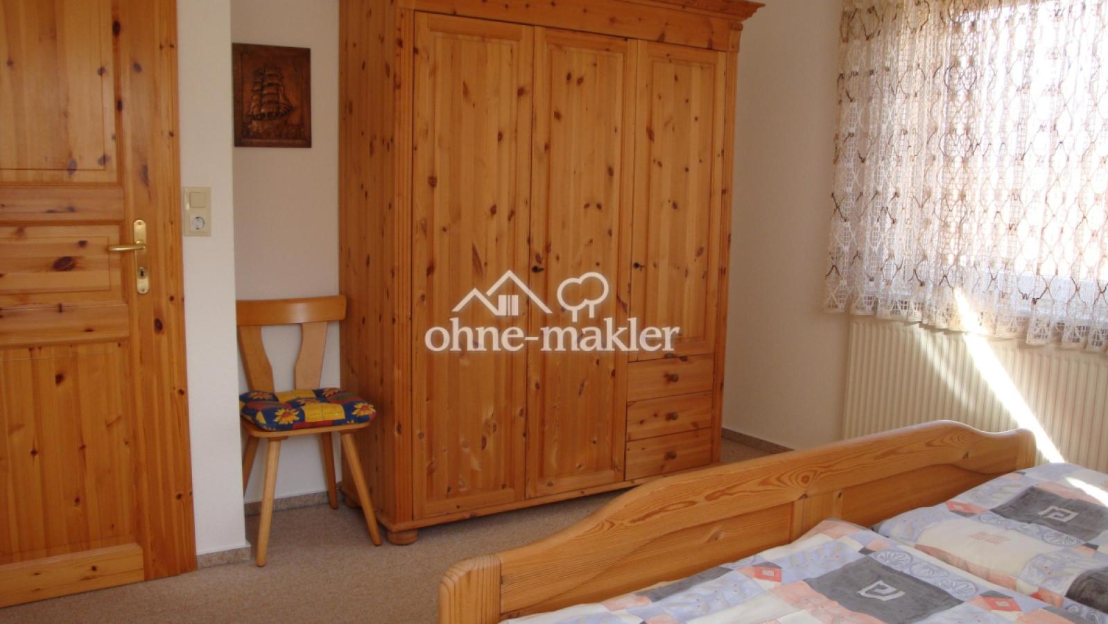 FeWo Schlafzimmer Schrankseite