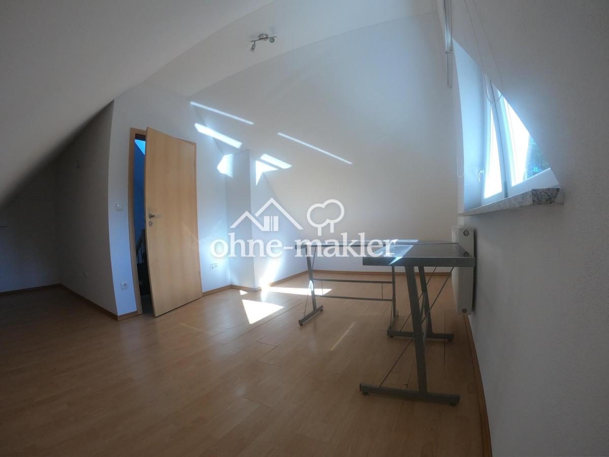 Büro/ Schlafzimmer