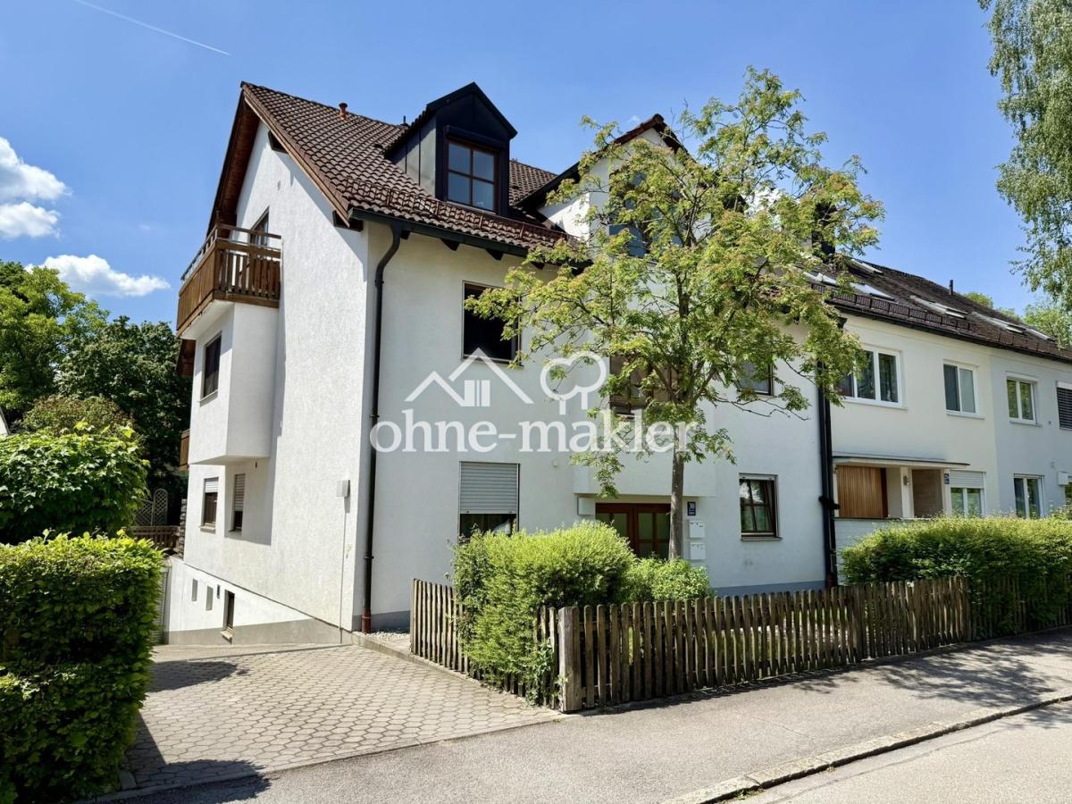 Tiefgaragenabfahrt am Haus