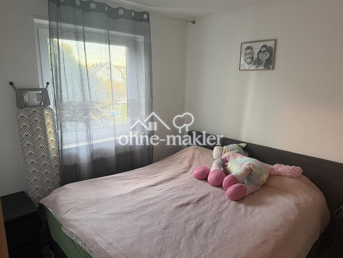 8 - Schlafzimmer bewohnt