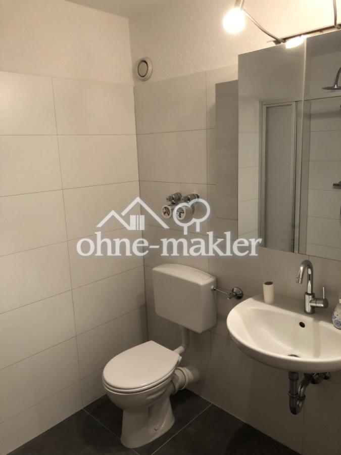 14 - Bad Waschbecken bewohnt