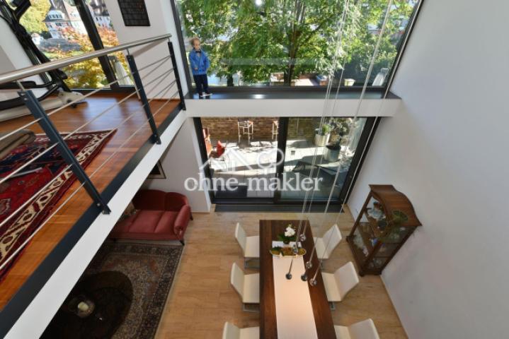 Blick v. der Gallerie ins EG