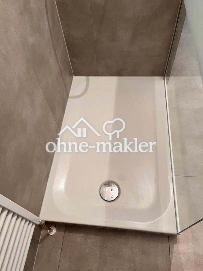 NEU saniertes Badezimmer