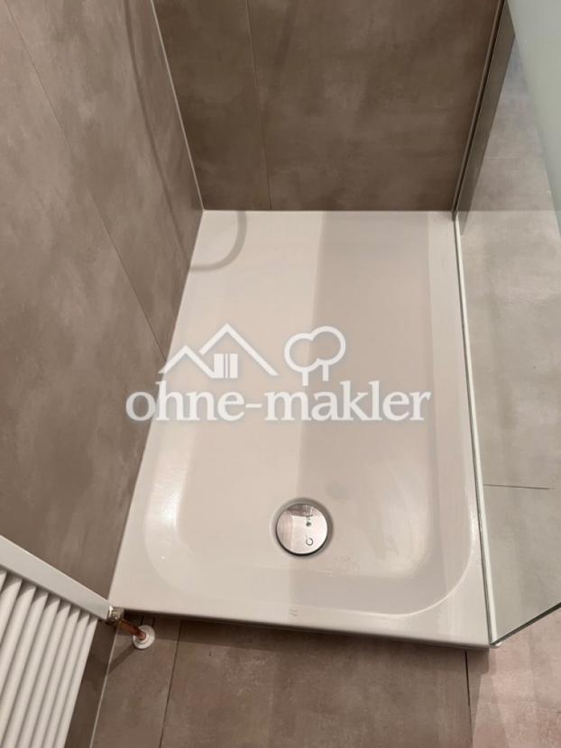 NEU saniertes Badezimmer
