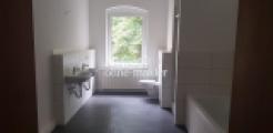 Badezimmer Badewanne / Dusche