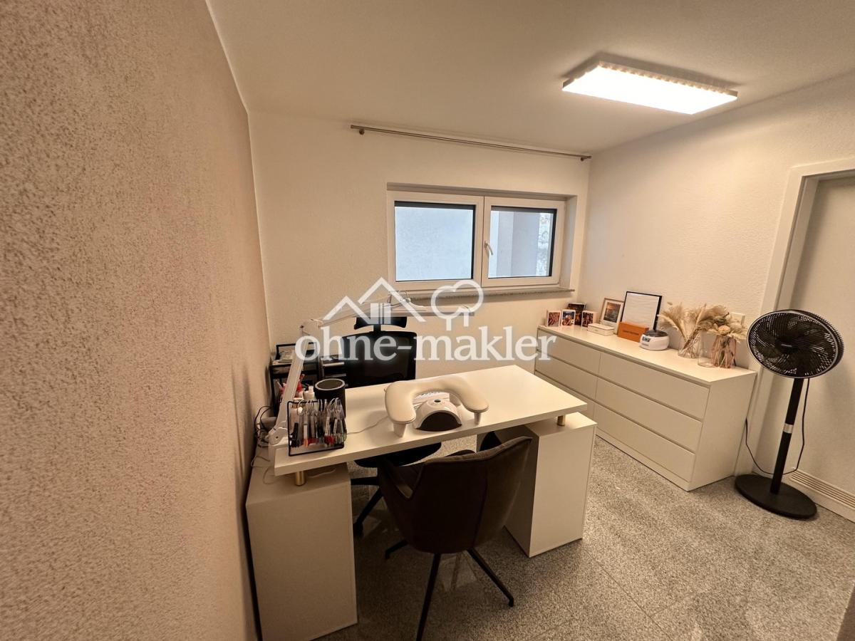 Büro / Hobbyraum