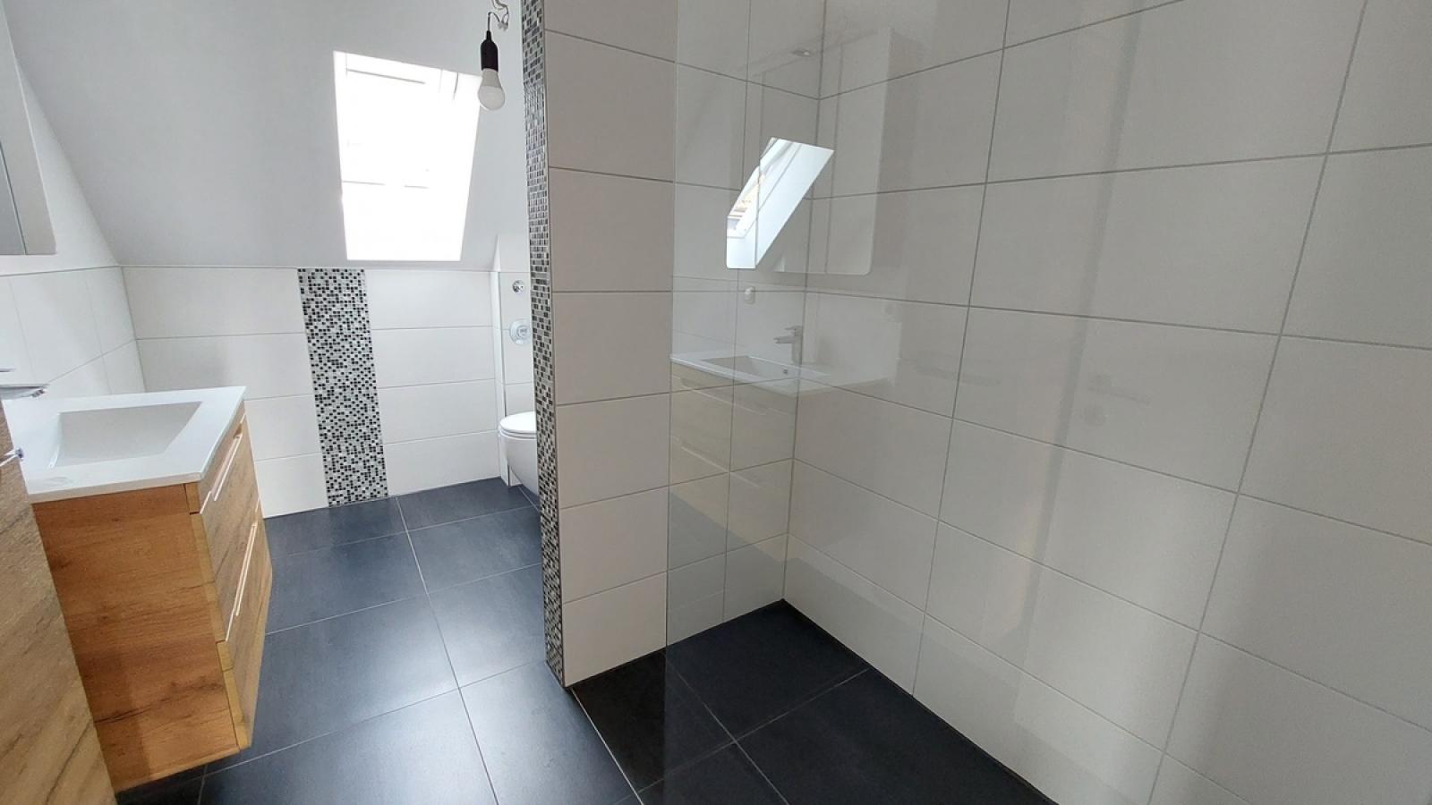 Badezimmer 2