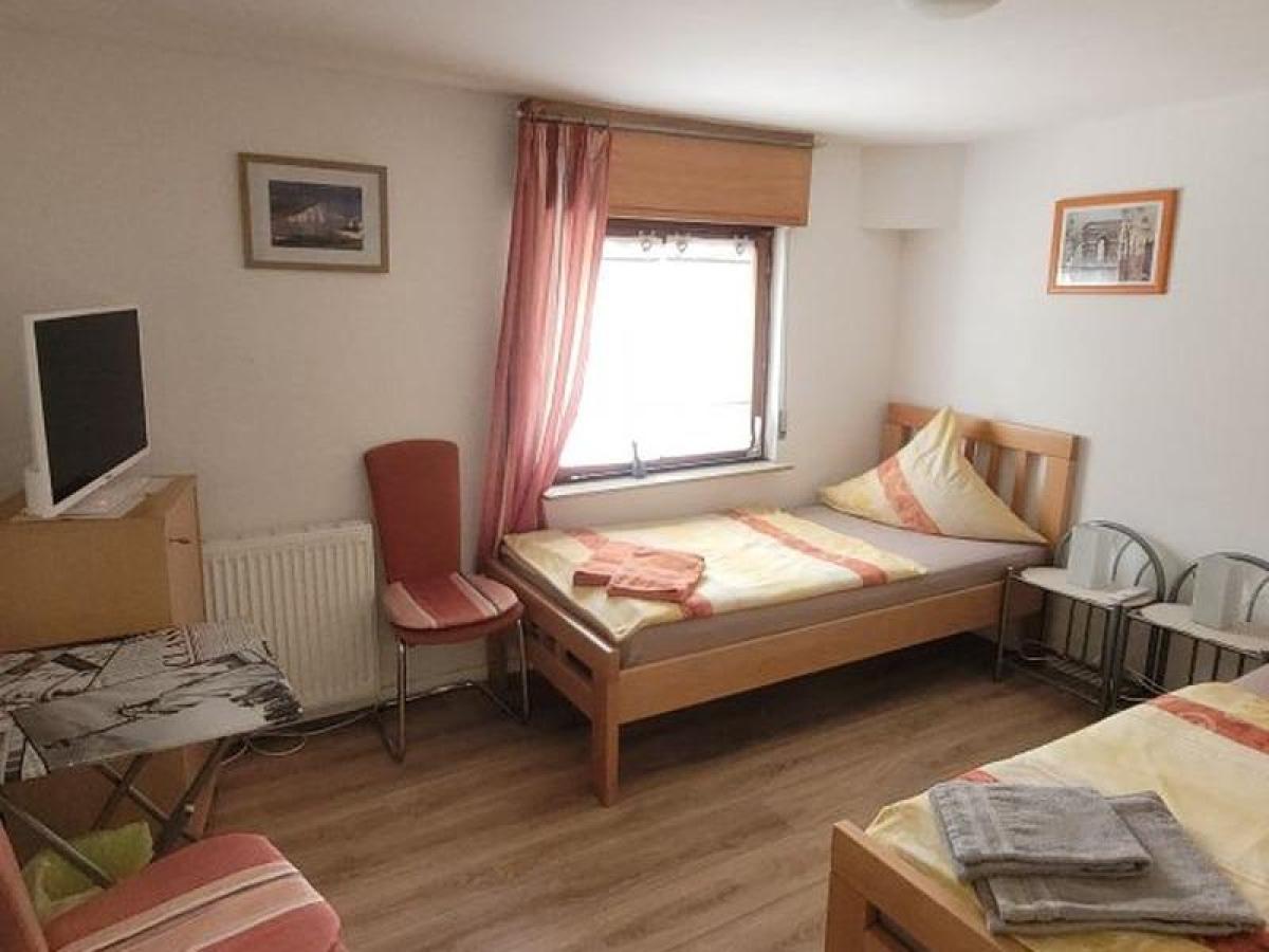 009 Pension Zimmer im 1 OG