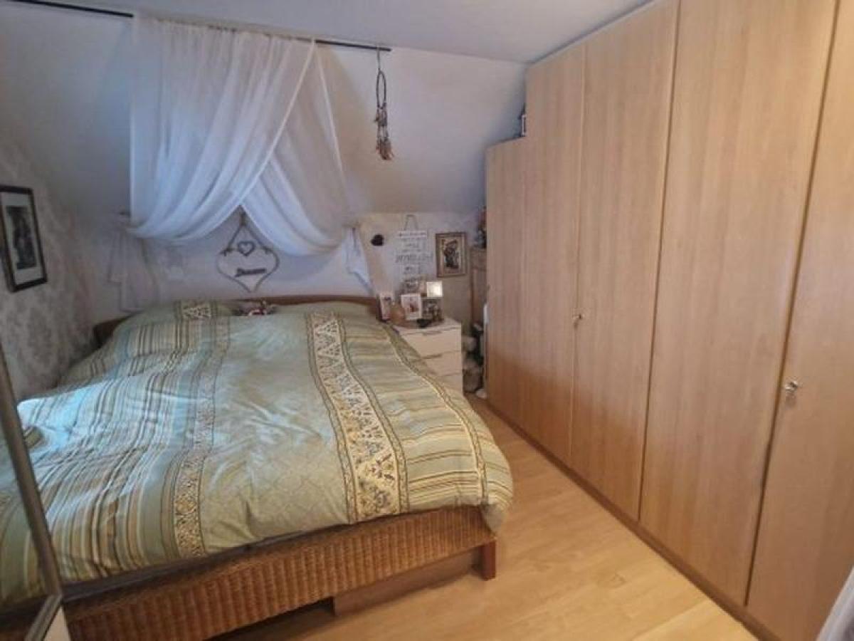 016 Wohnhaus Schlafzimmer