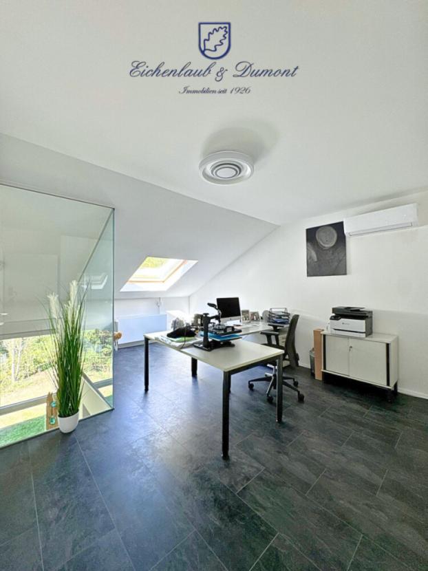 Arbeitszimmer OG