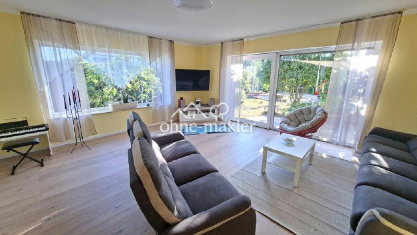 EG Wohnzimmer mit Parkett
