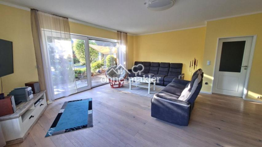 EG Wohnzimmer mit Parkett