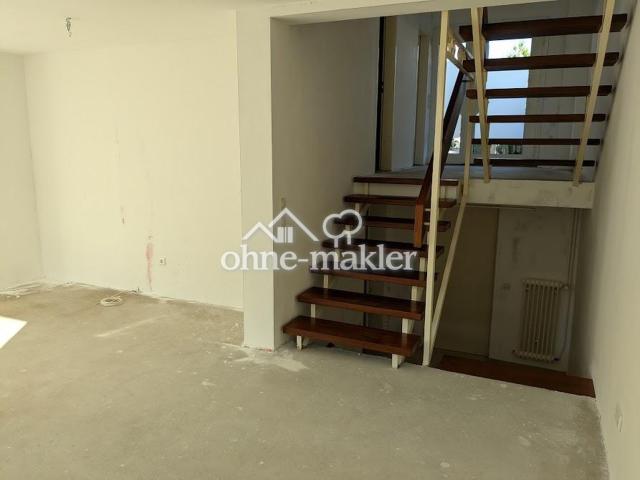 Wohnzimmer/ Treppe