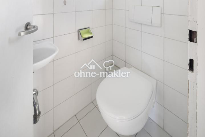 Separate Toilette