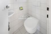 Separate Toilette