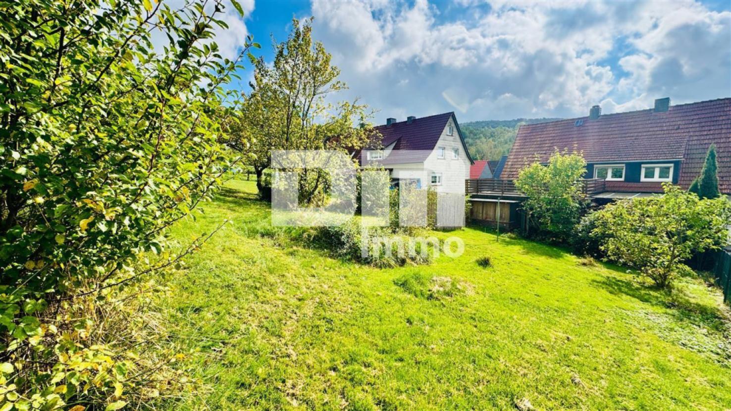 Großer Gartenbereich / vollumzäunt