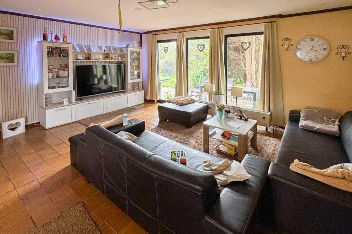 Wohnzimmer mit Terrassenzugang
