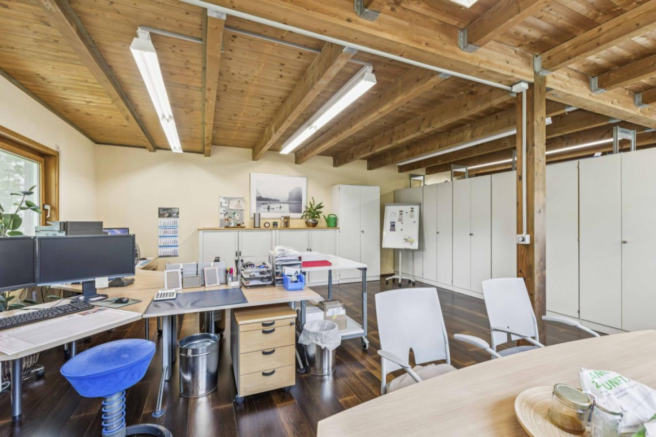 Büro Gewerbeeinheit