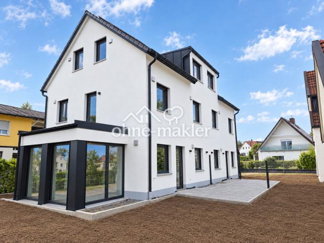 Doppelhaushälfte (hinten) (KI)