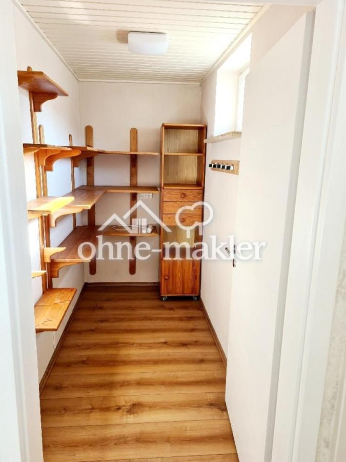 Küche Abstellraum EG