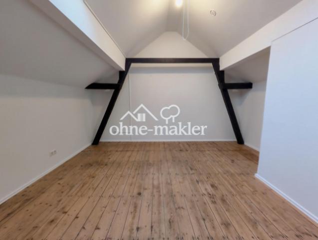 Schlafzimmer unterm Dach
