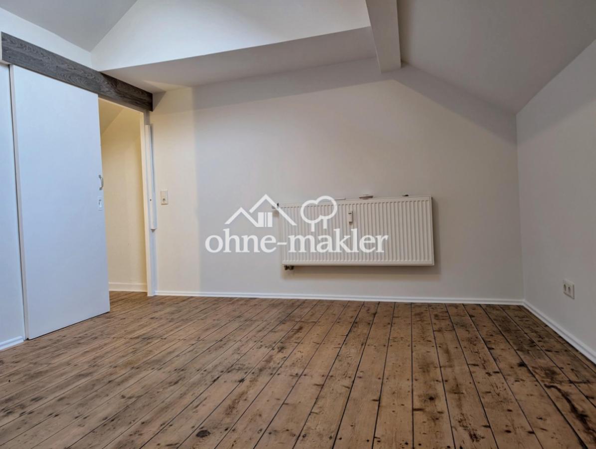 Schlafzimmer mit Einbauschrank