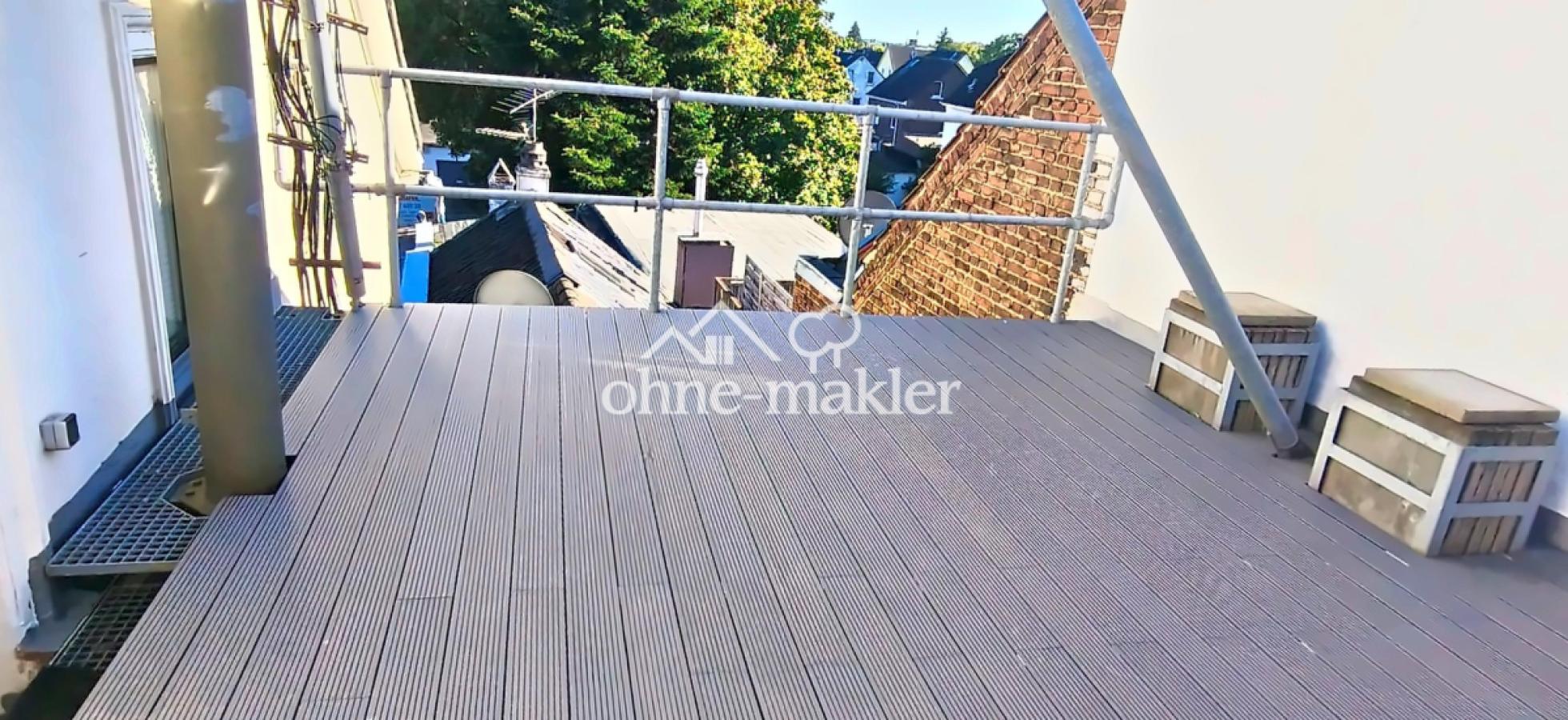 Große Dachterrasse