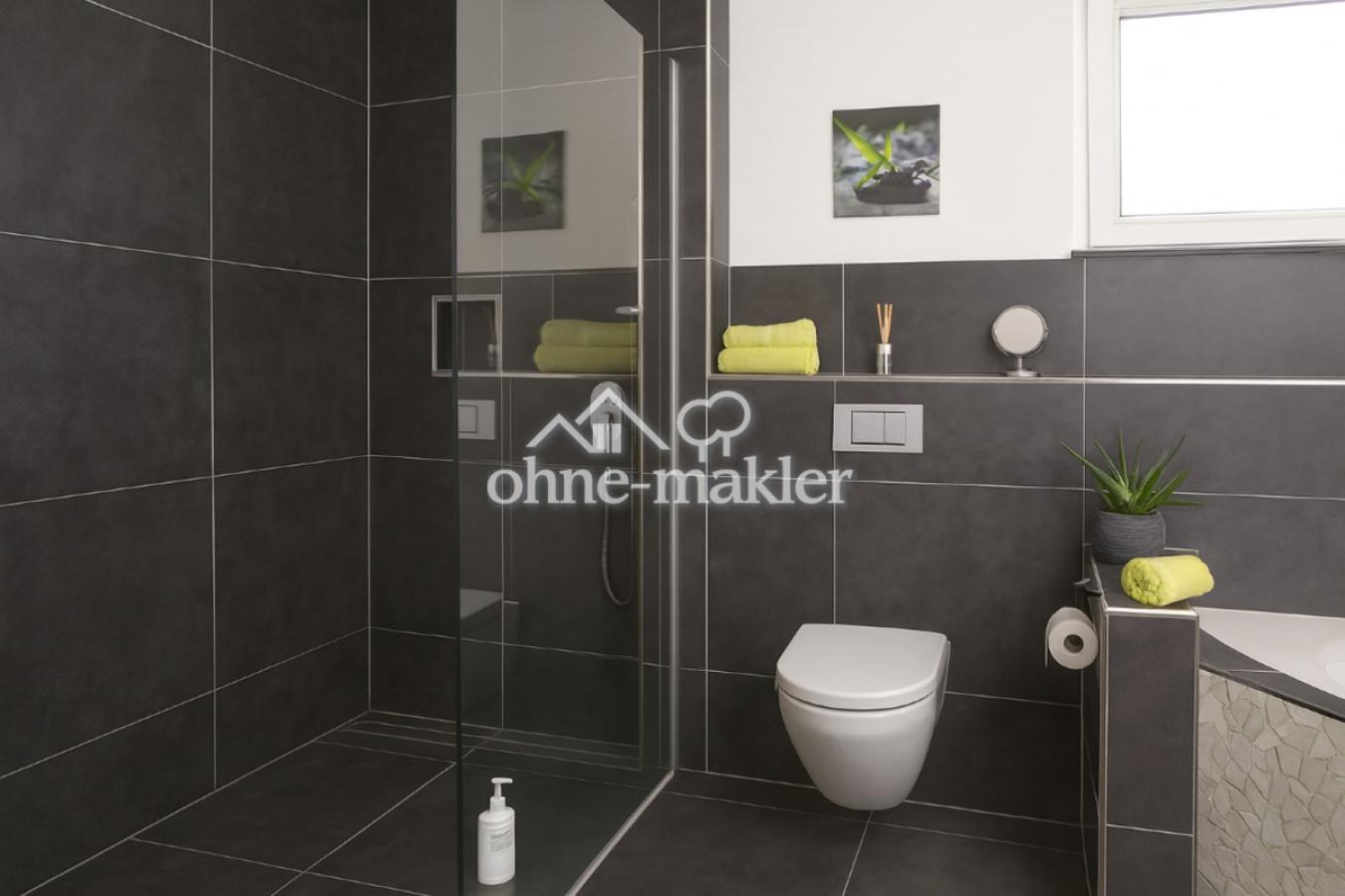 begehbare Dusche im Bad