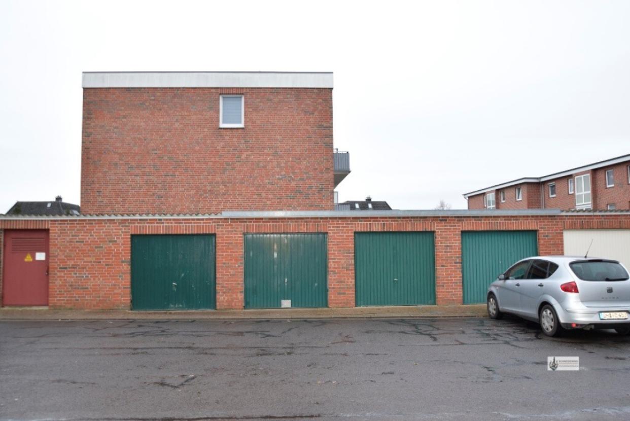3. Garage von links