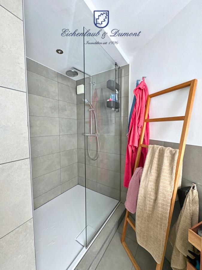 Dusche 2.OG