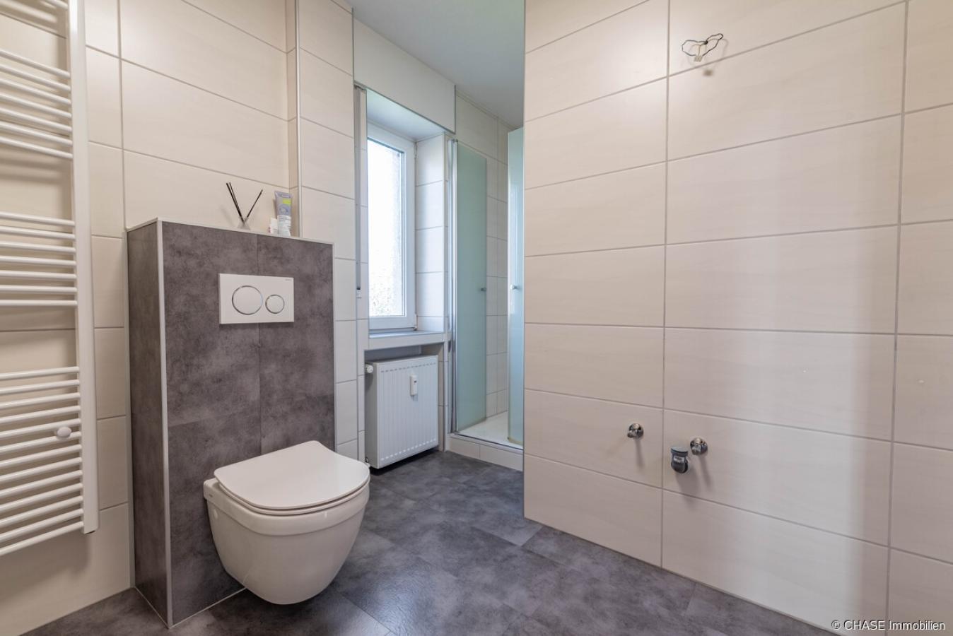 Badezimmer Ansicht 1