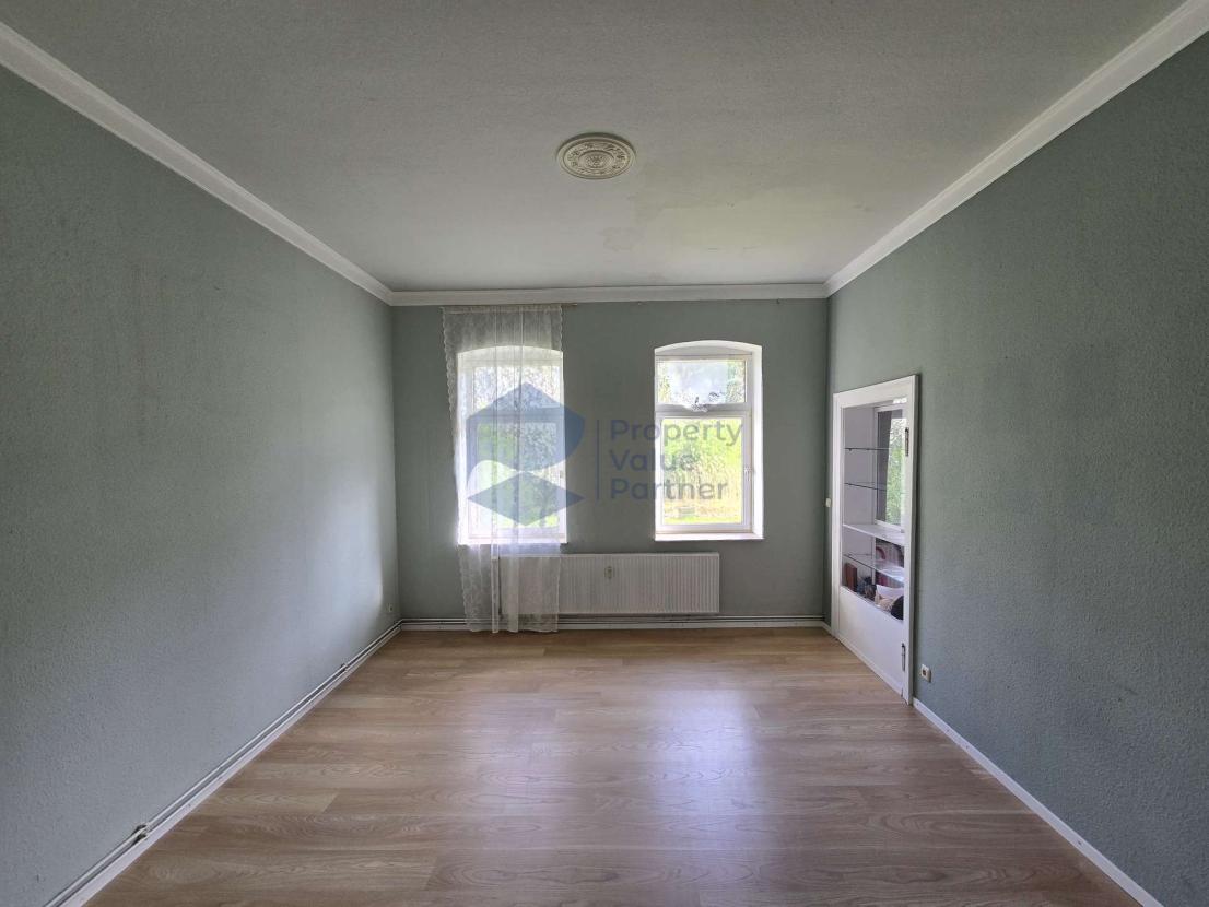 Altbau EG Wohnzimmer 