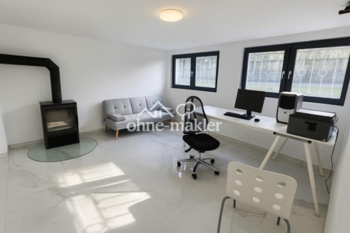 Heller Büro/Hobbyr. mit Kamin 
