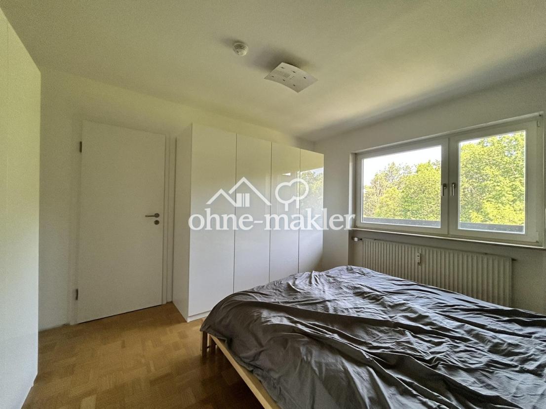 Schlafzimmer zur Terrasse