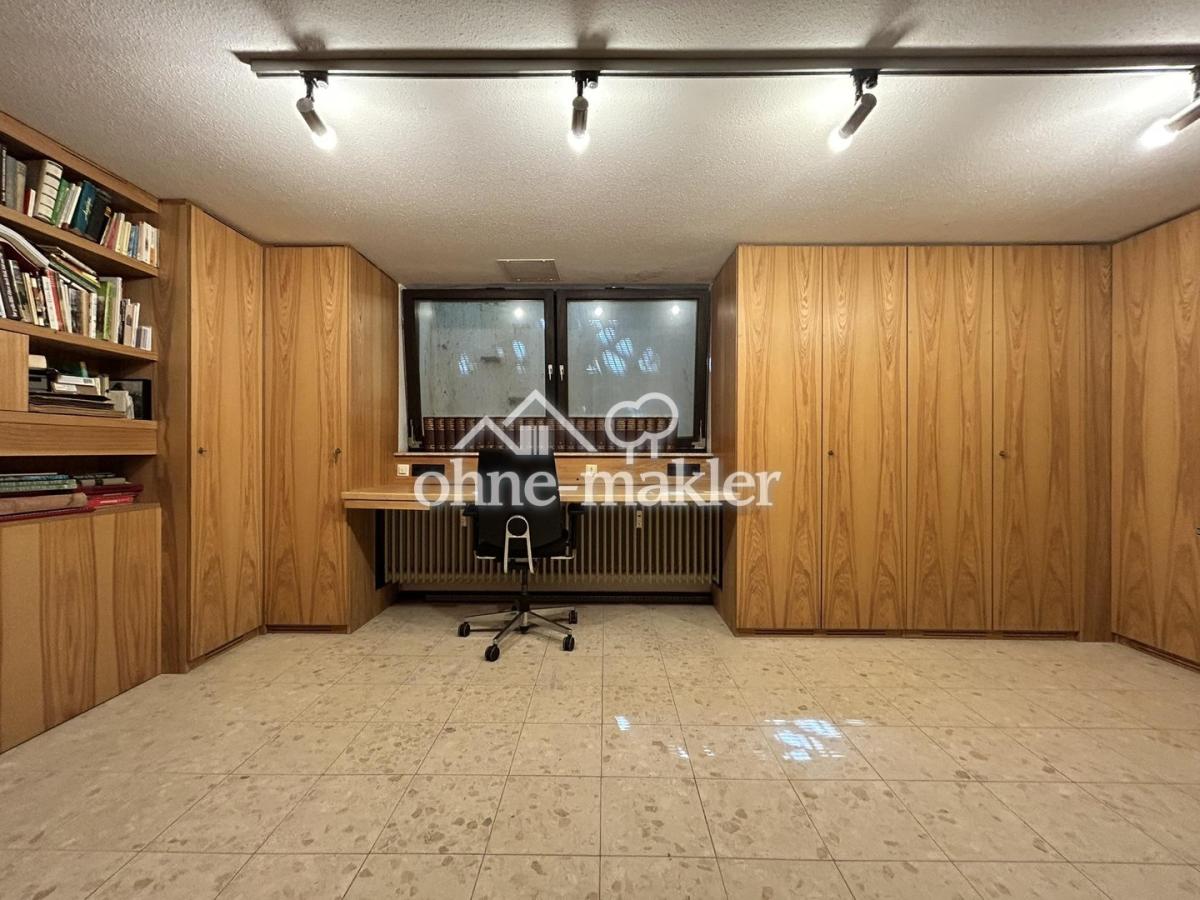 Hobbyraum-Büro