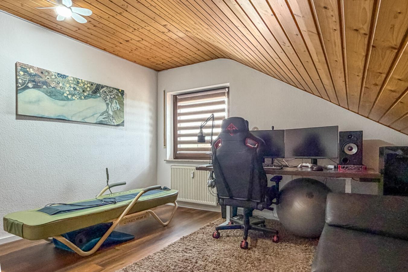 Schlafzimmer 2