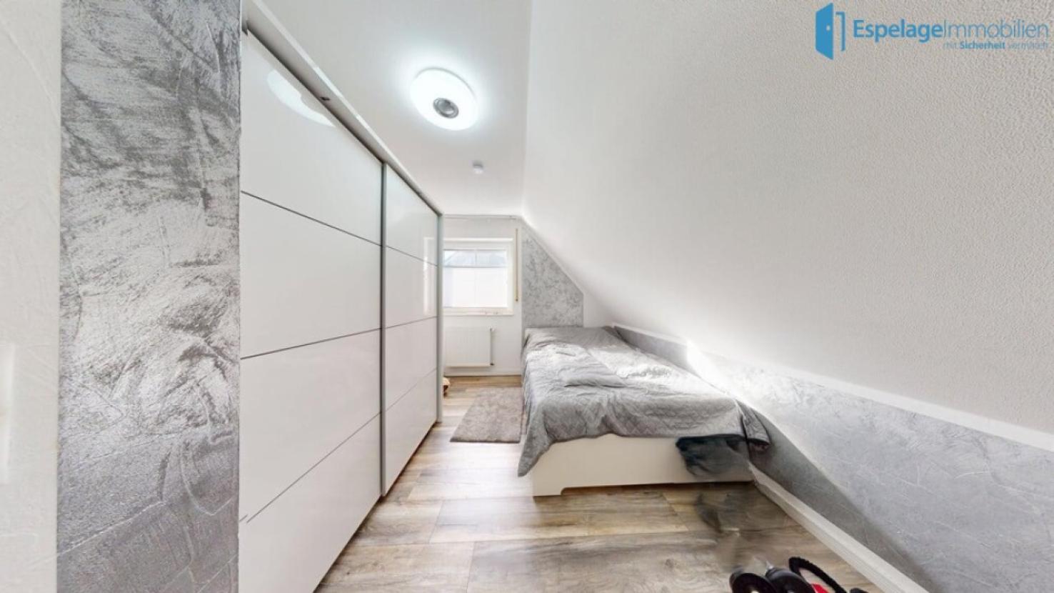 Zimmer 1 OG