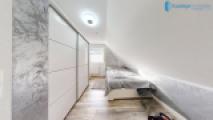 Zimmer 1 OG