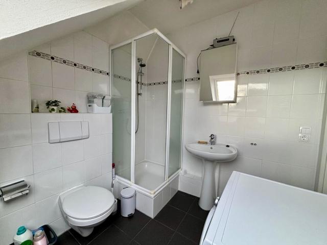 Gästebad mit Dusche