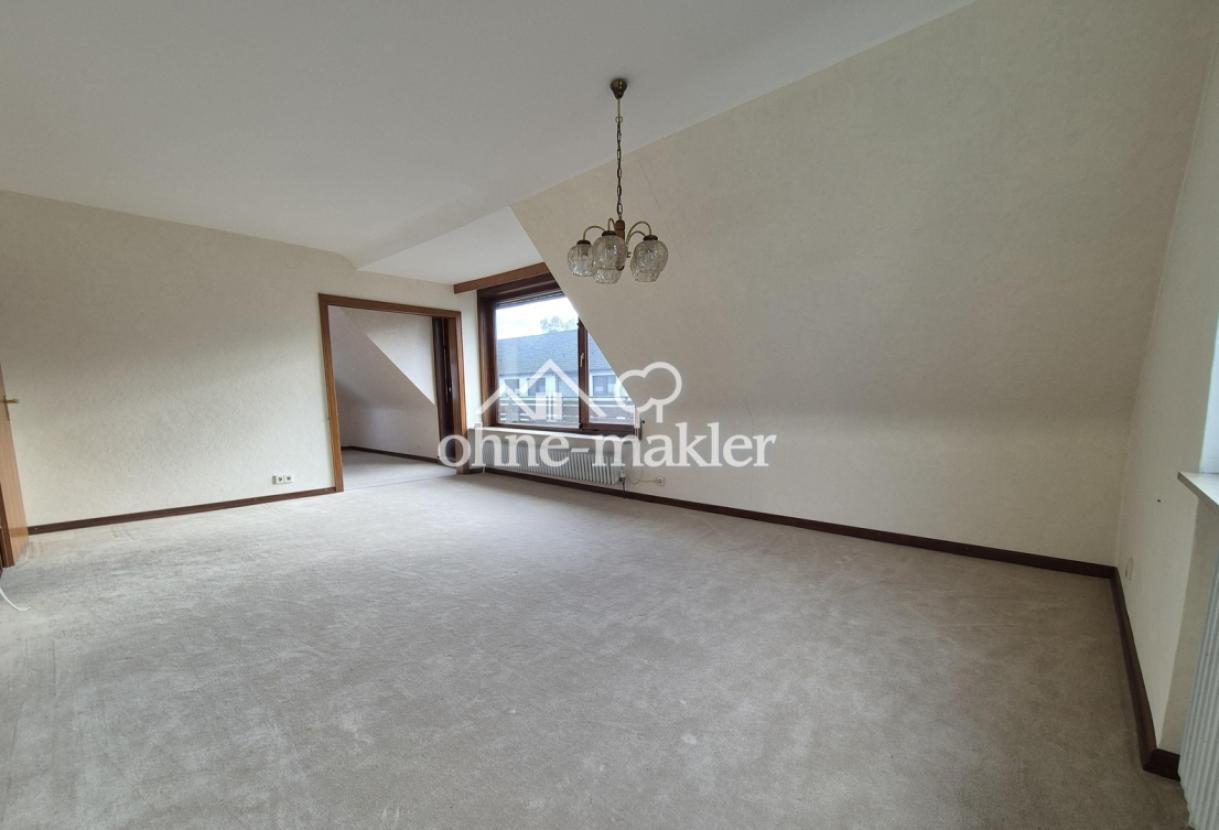 OG Wohnung: Wohnzimmer Balkon