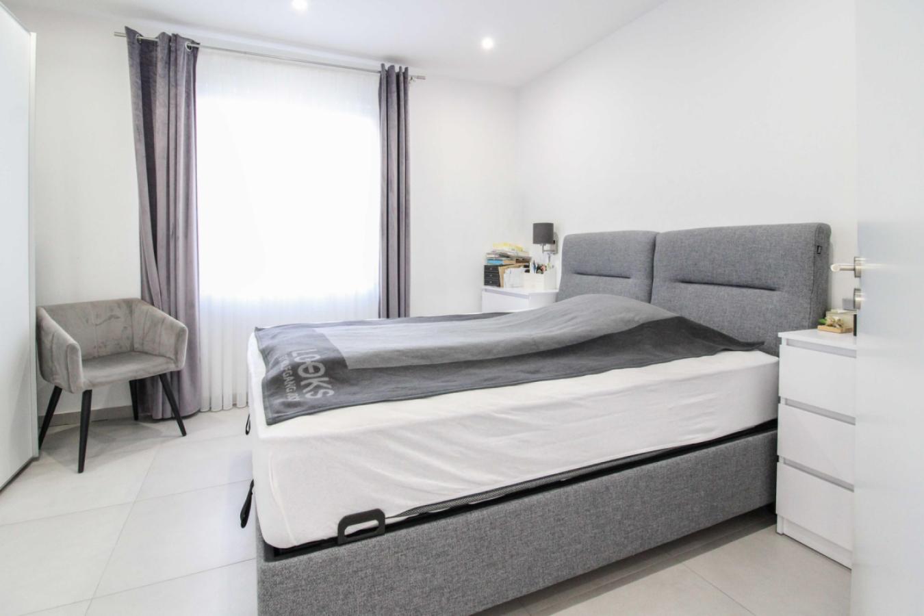 06 Schlafzimmer