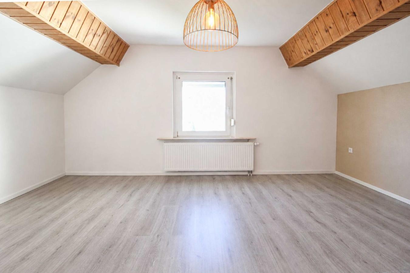 10 Wohn-Schlafzimmer